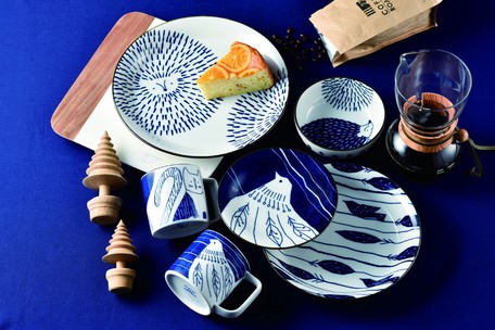 日本三鄉陶器【Irutte】日式美濃燒可愛動物22cm【北歐風意粉碟】【刺猬】【日本製】2